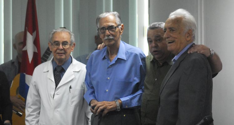 Doctores Reynaldo Mañalich Comas y Charles Magrans Buch