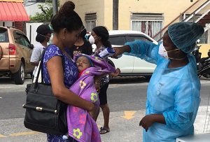 Realizan test para COVID-19 a una niña en Guyana