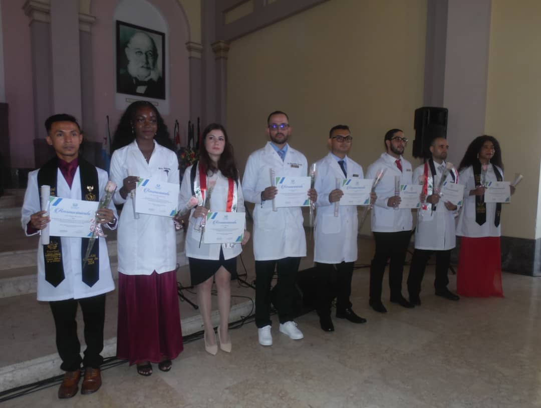 UCMH Graduación 2024